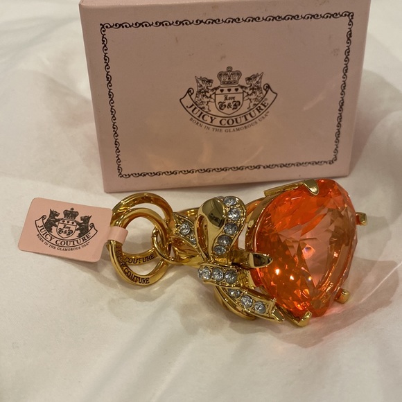 NWT Juicy couture large heart and bow engagement ring keychain - Picture 3 of 10